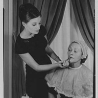 Helena_Rubinstein,_655_5th_Ave._LOC_gsc.5a28166.jpg